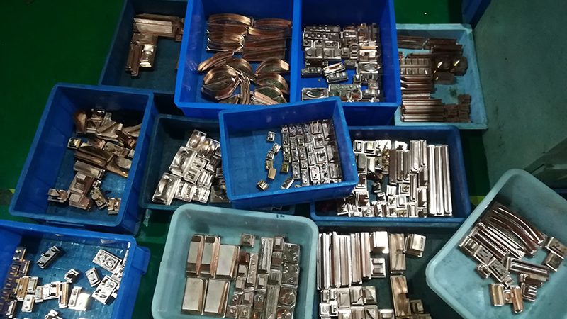 模具标准件价格构成揭秘：影响因素与选购要点